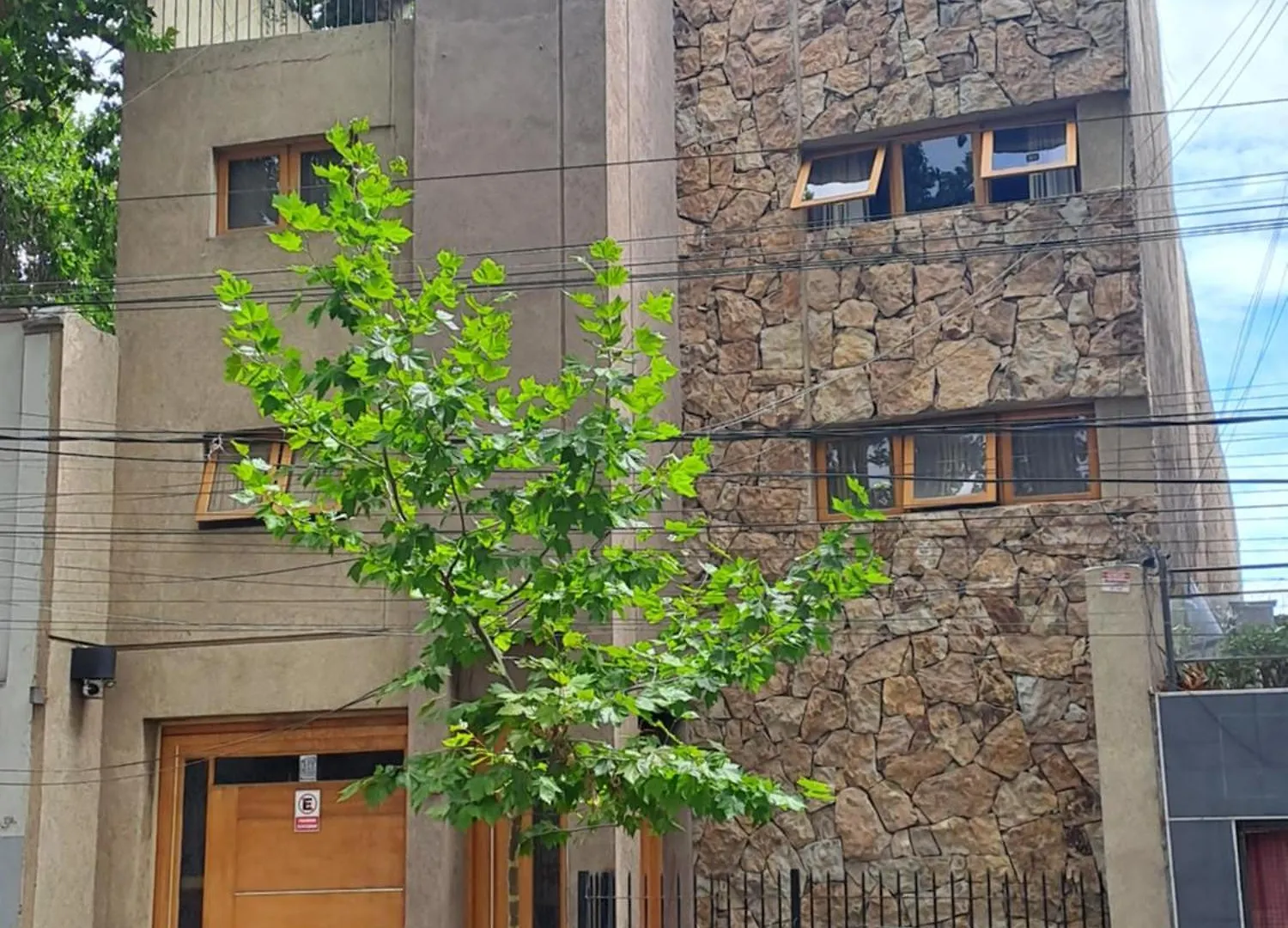 Comodo Departamento En Zona Antigua De La Ciudad Parking En El Edificio Mendoza Argentina